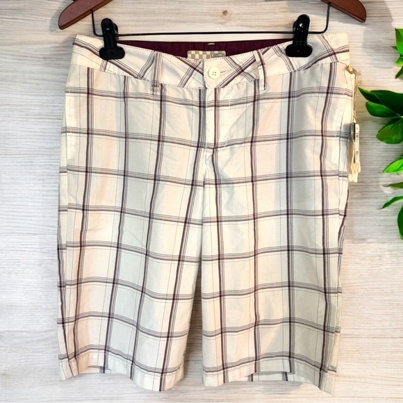 Vans Cream and Brown Plaid Men Shorts - Picture 1 of 12